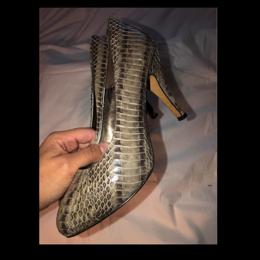 ISOLA heels